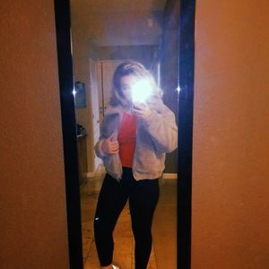 Meet your Posher, Madelyn